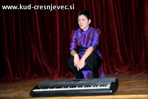 10 12 18 pevski cresnjevec 158 10 12 18 pevski cresnjevec 158